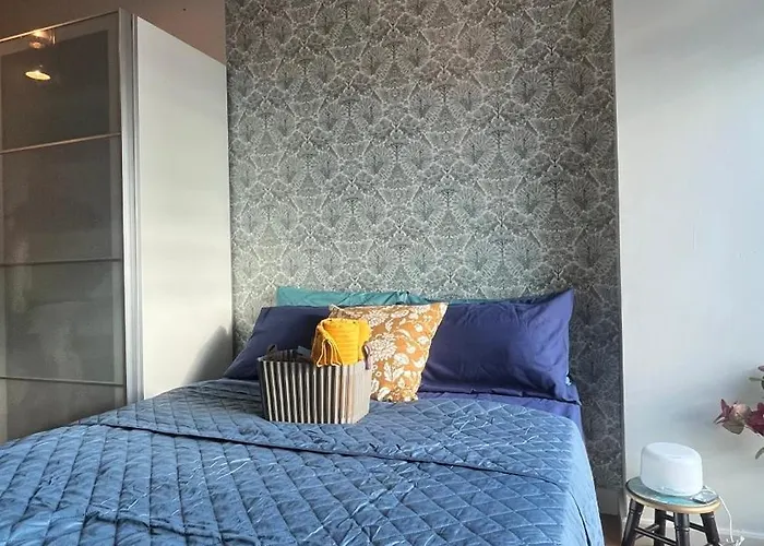 8adriatico Penthouse Unit! Walk Away To Us Embassy And St Lukes Ermita *